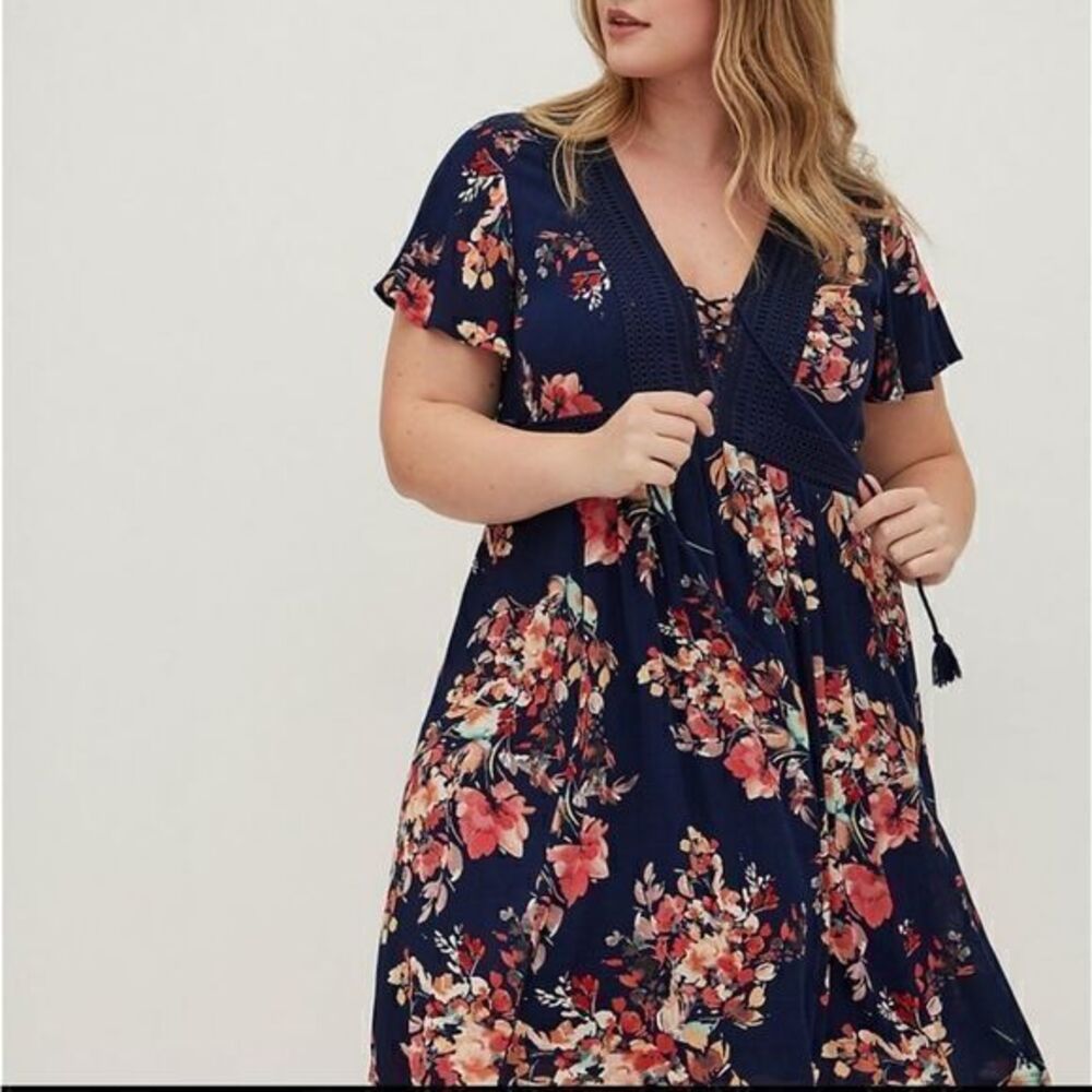 Torrid Navy Gauze Short Sleeve Skater Dress with Lace Collar Detail‎ and Pockets - Picture 2 of 10